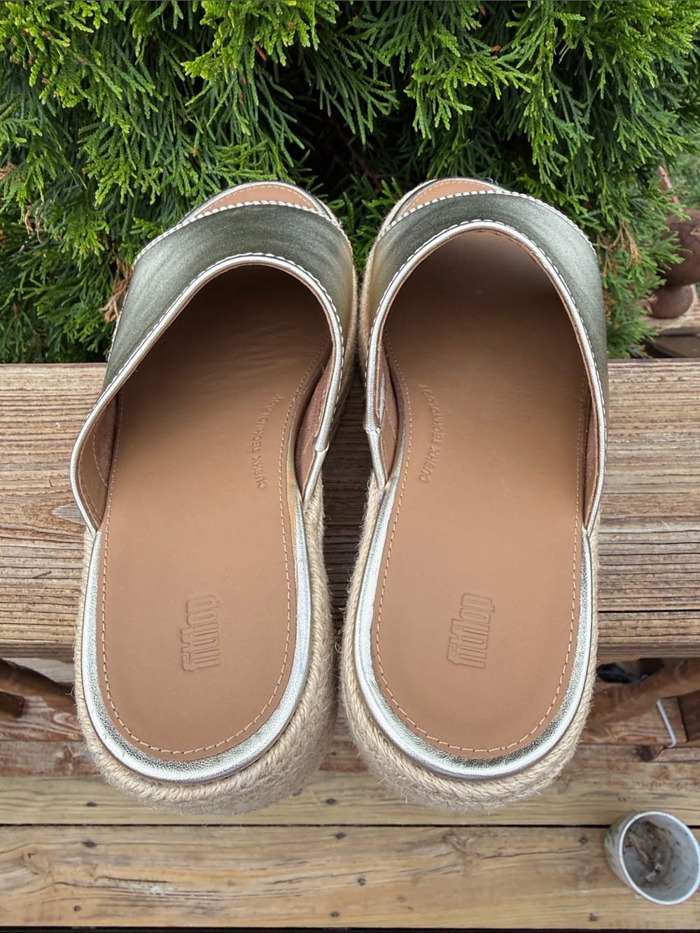 Fitflop 8.5 Metallic Gold Platform Slide Sandals for Women - Picture 2 of 9